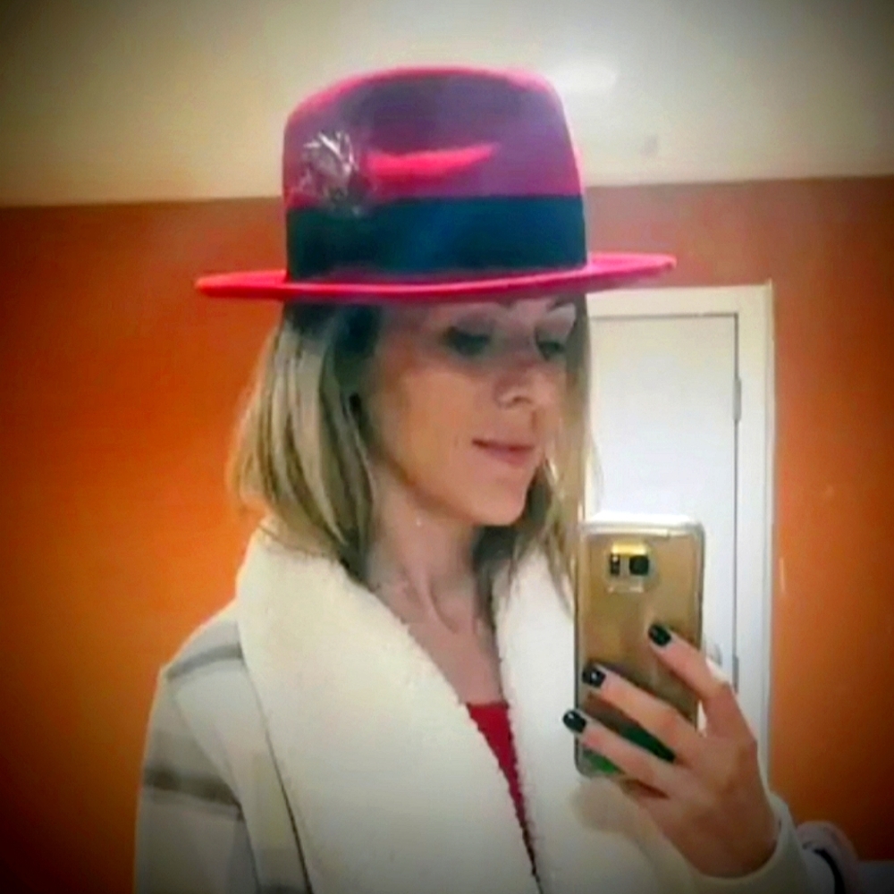 Jaxon Hats. Pachuco Crushable Wool Felt Fedora Hat. Size S = 7 1/4 (RED)